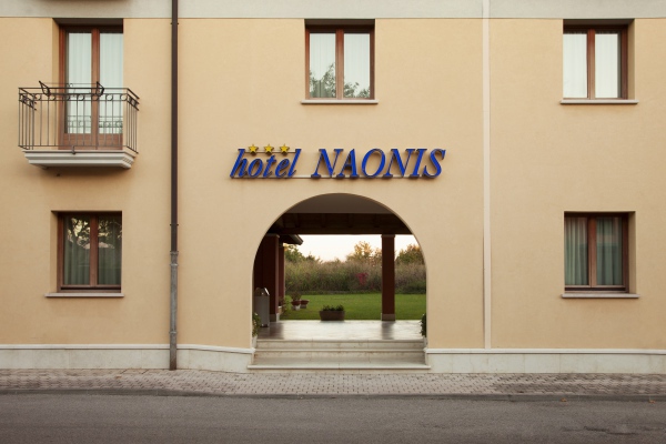 HOTEL NAONIS